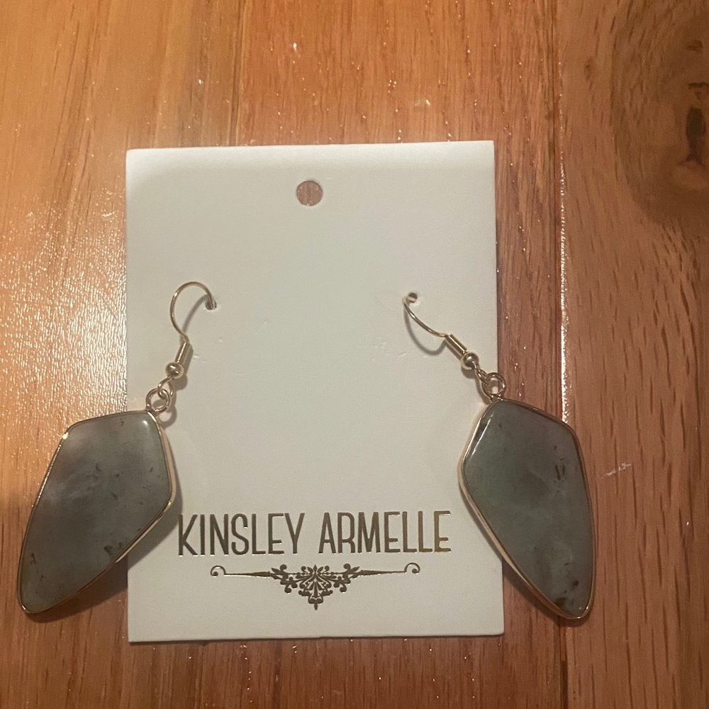 NWT Kinsley Armelle Gold toned Earrings